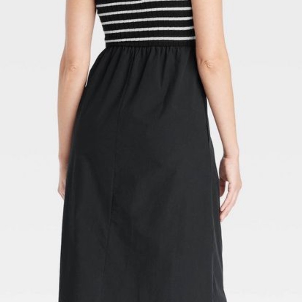 Universal Thread Women's
Strapless Bandeau Midi Sweater
Slip Dress